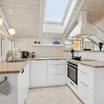 Chrisse - 250m From The Sea By Interhome *