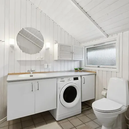 Chrisse - 250m From The Sea By Interhome *