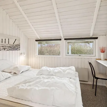 Prázdninový dům Chrisse - 250m From The Sea By Interhome